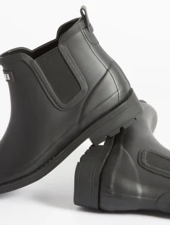 La bottine de pluie, empruntée au monde équestre - Noir