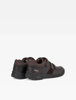 La chaussure anti-fatigue à scratchs - Marron