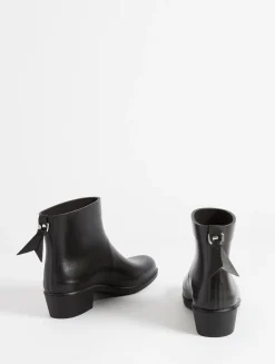 Le bottillon de pluie à talon, aux détails équestres - Noir